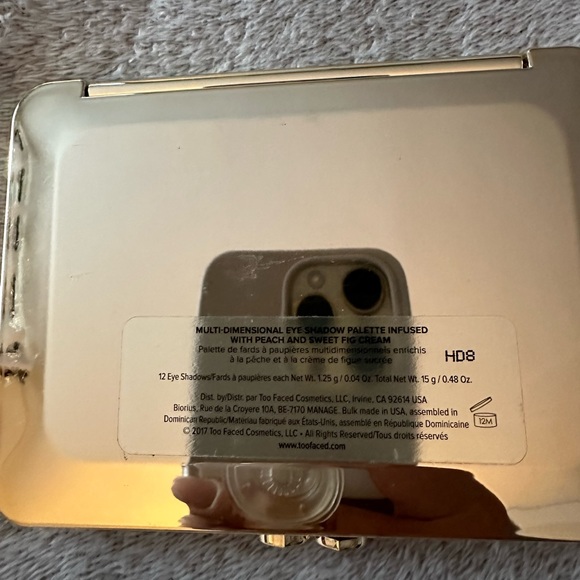 Too Faced White Peach Eyeshadow Palette - Picture 4 of 4